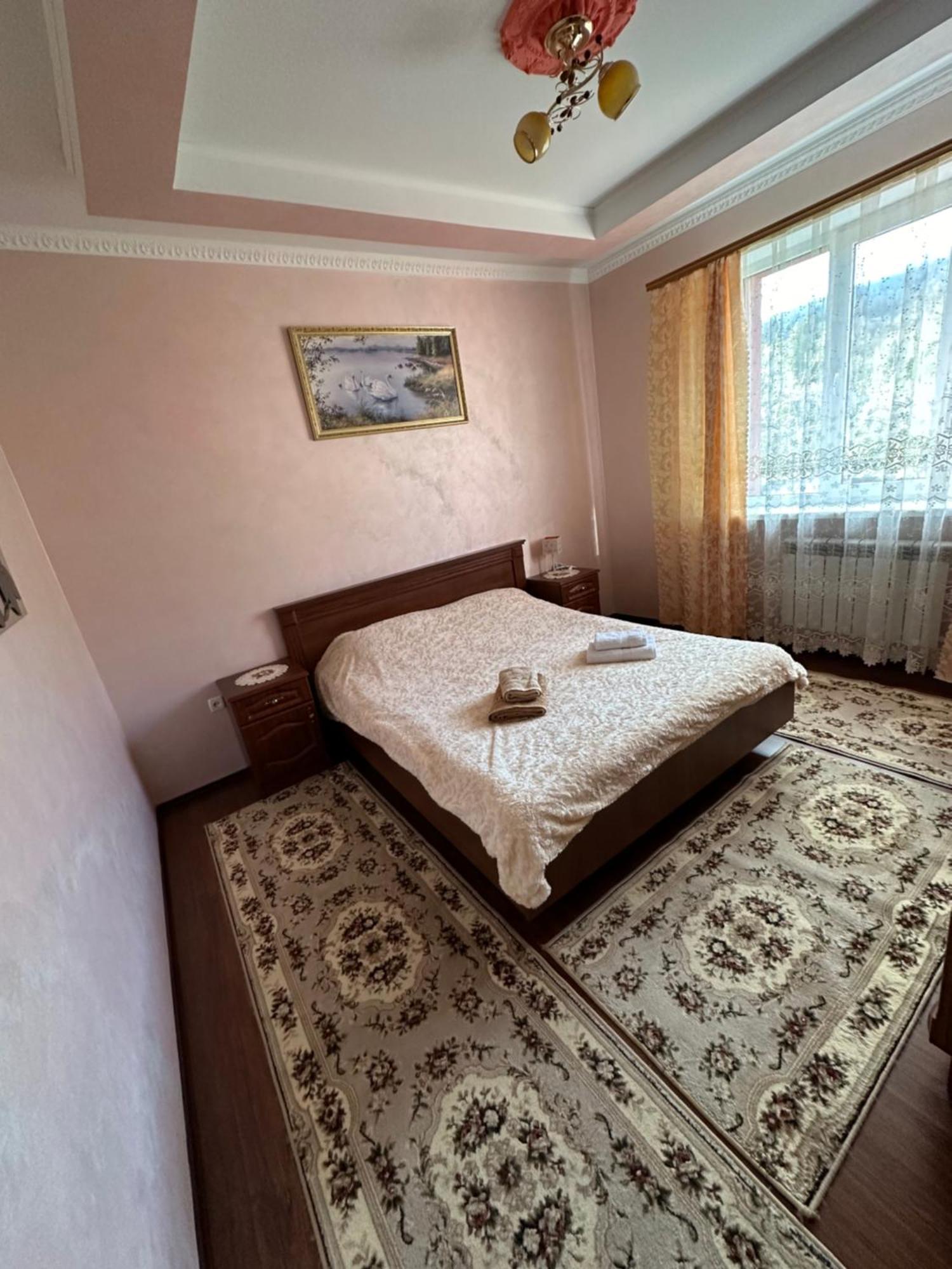 Berizka Bed & Breakfast Yaremche Exterior photo