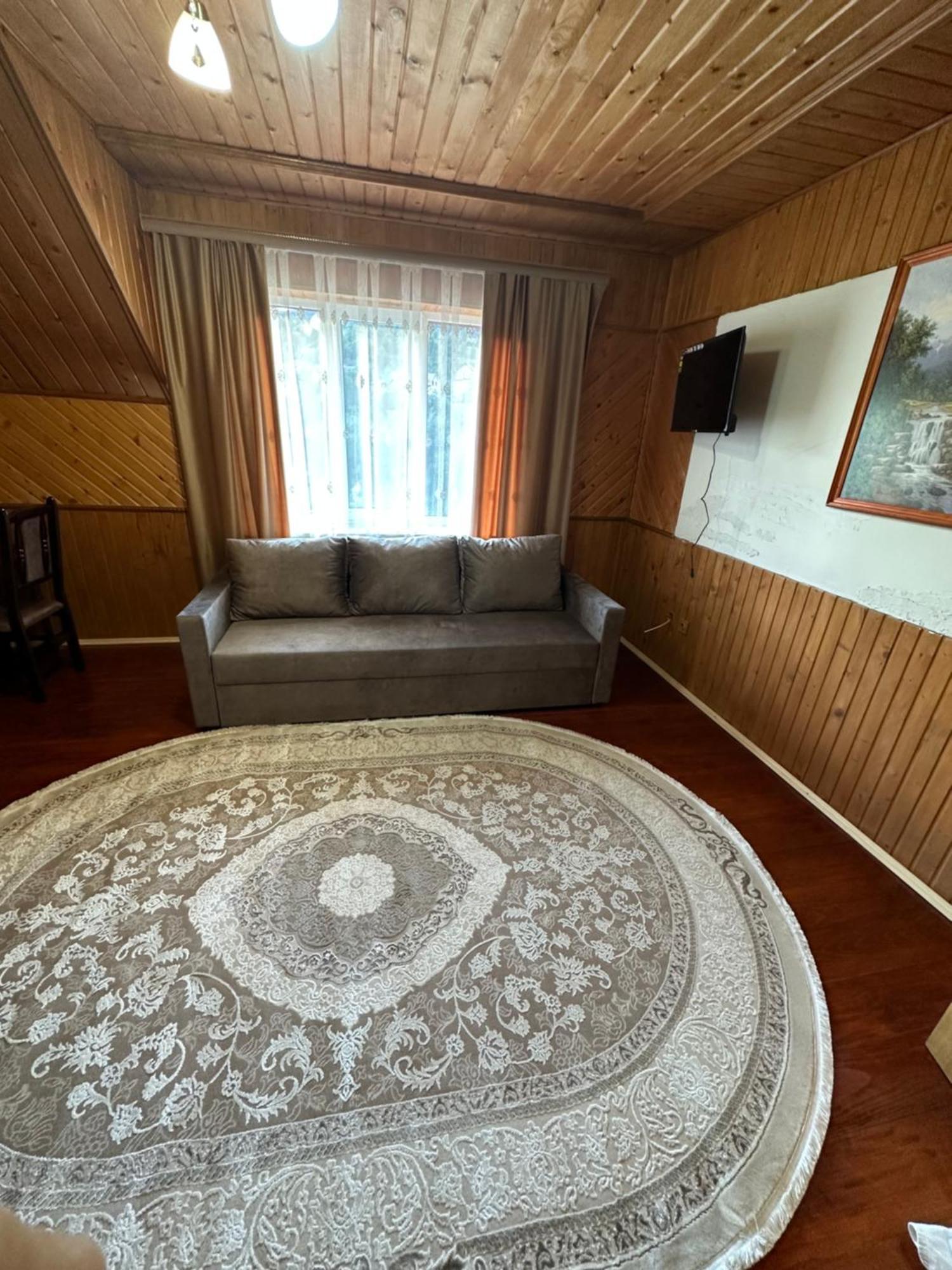 Berizka Bed & Breakfast Yaremche Exterior photo