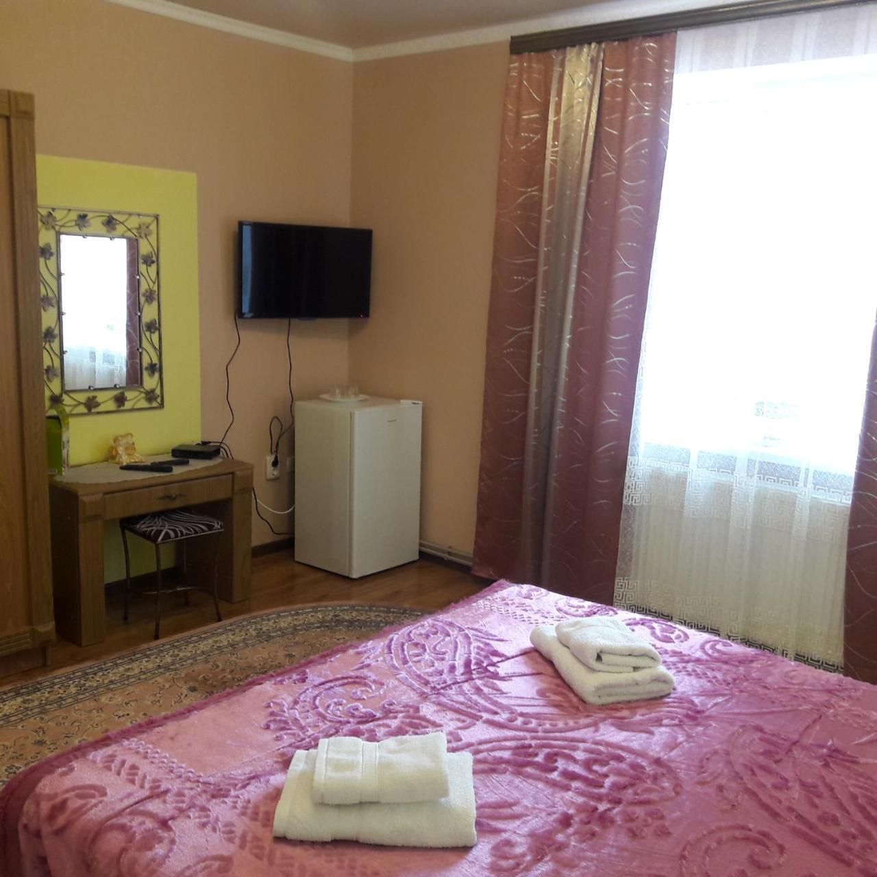 Berizka Bed & Breakfast Yaremche Exterior photo